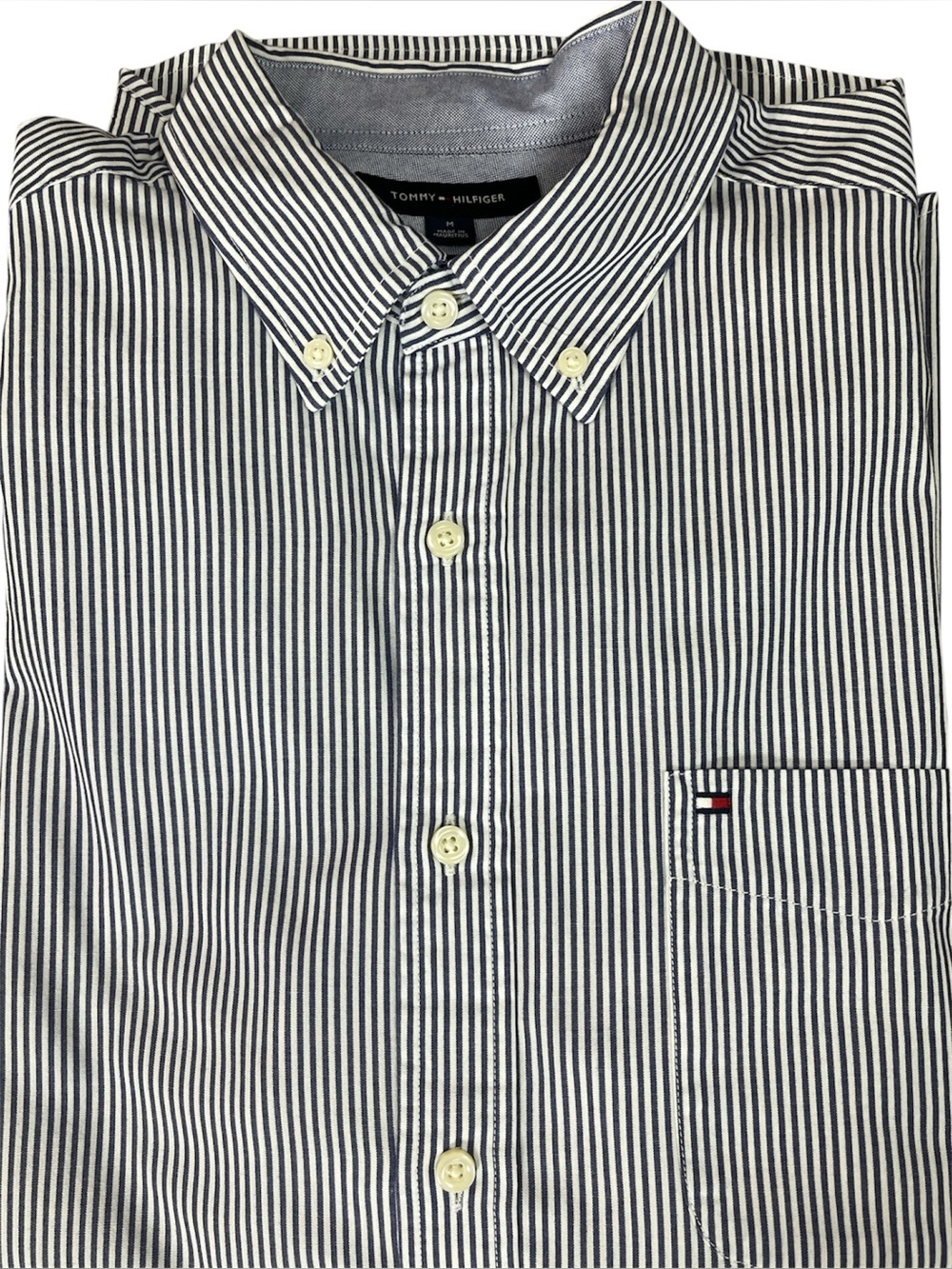 Tommy Hilfiger Men’s Classic Fit Striped Oxford Button Down Shirt Size M NWOT